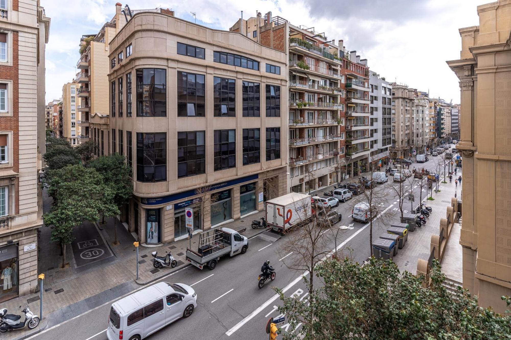 Centrico Apartamento Con Terraza Barcelona Zewnętrze zdjęcie